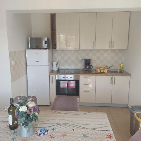 Apartmani Zec Šilo Eksteriør bilde