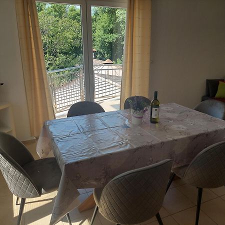 Apartmani Zec Šilo Eksteriør bilde