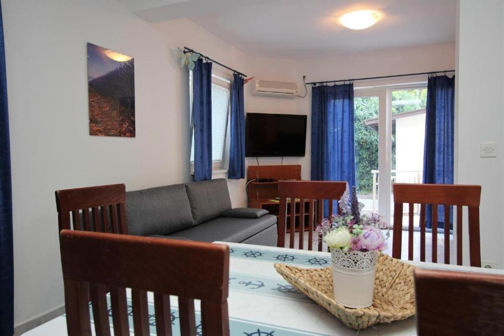 Apartmani Zec Šilo Eksteriør bilde