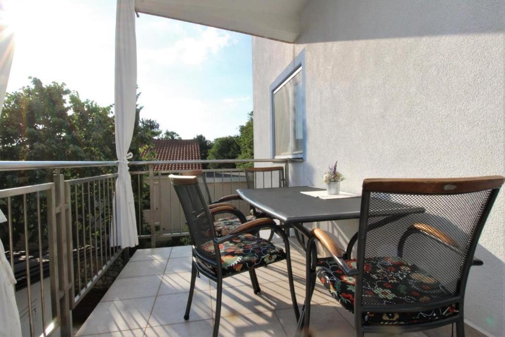Apartmani Zec Šilo Eksteriør bilde