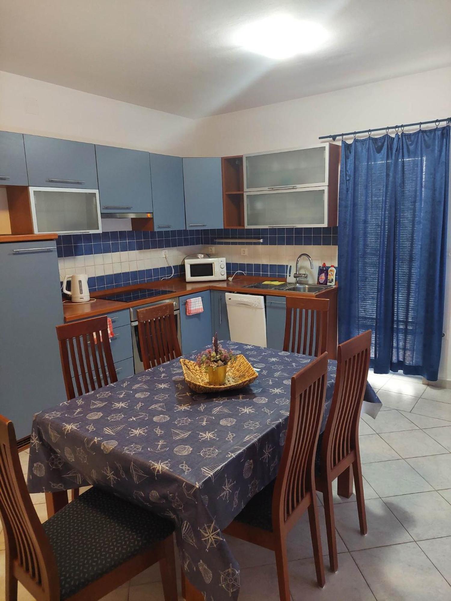 Apartmani Zec Šilo Eksteriør bilde