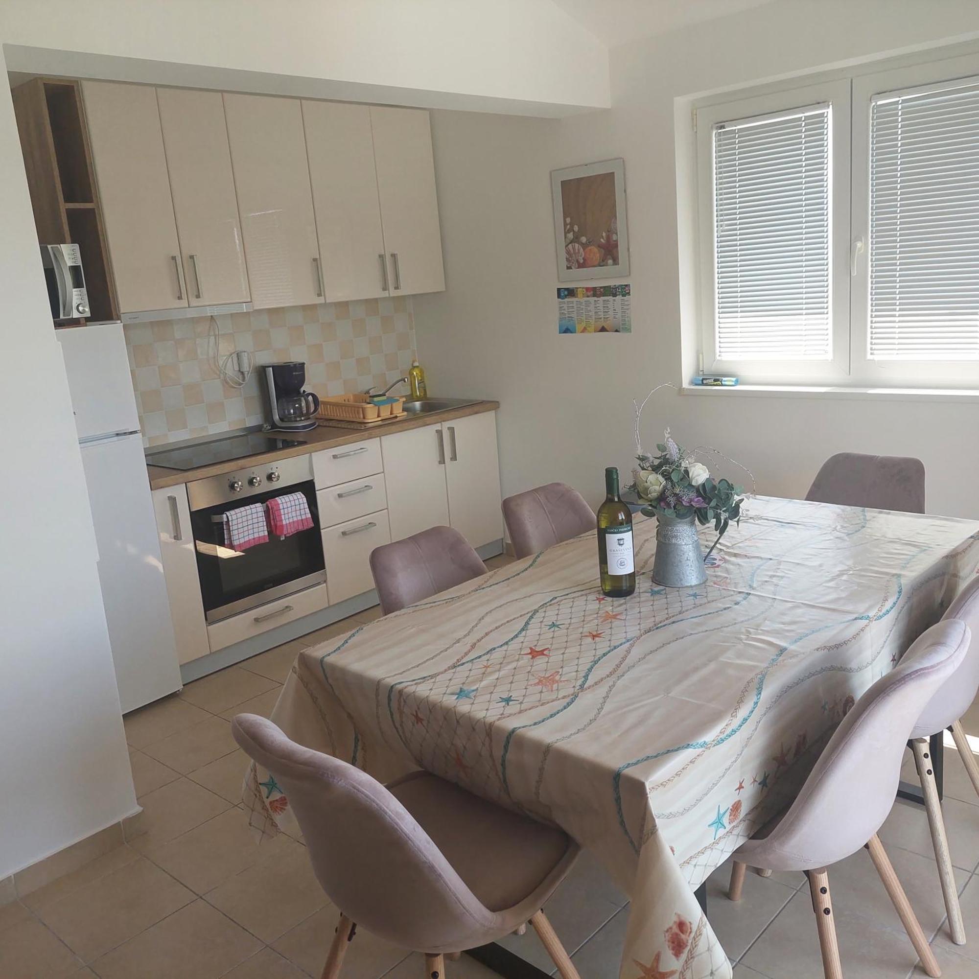 Apartmani Zec Šilo Eksteriør bilde