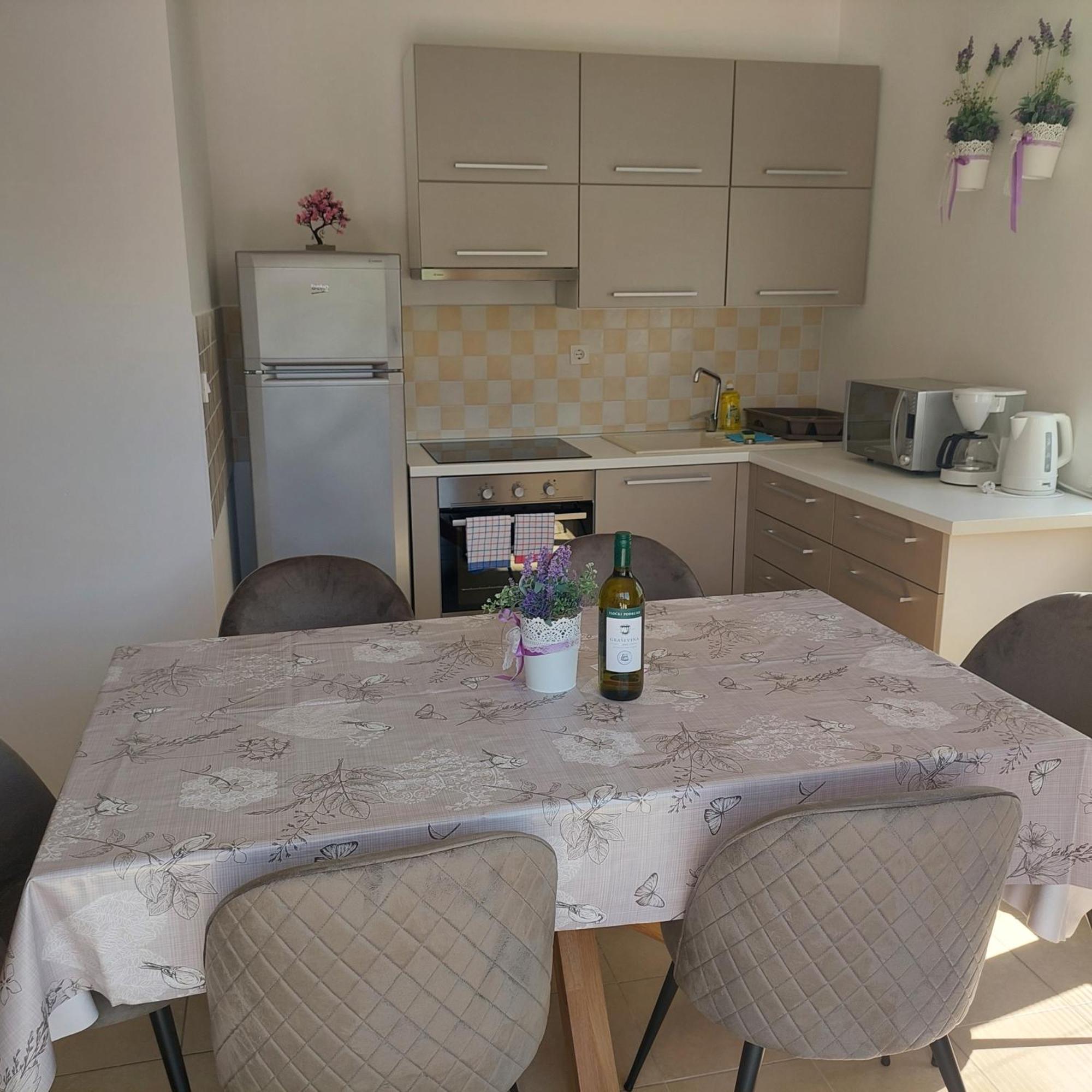 Apartmani Zec Šilo Eksteriør bilde