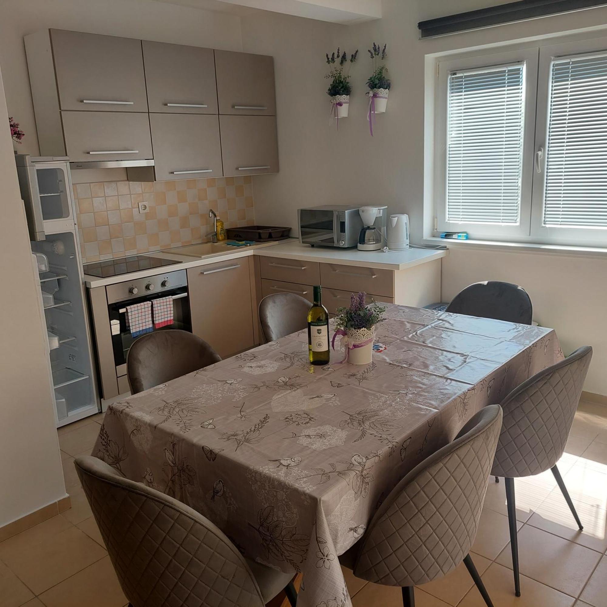 Apartmani Zec Šilo Eksteriør bilde